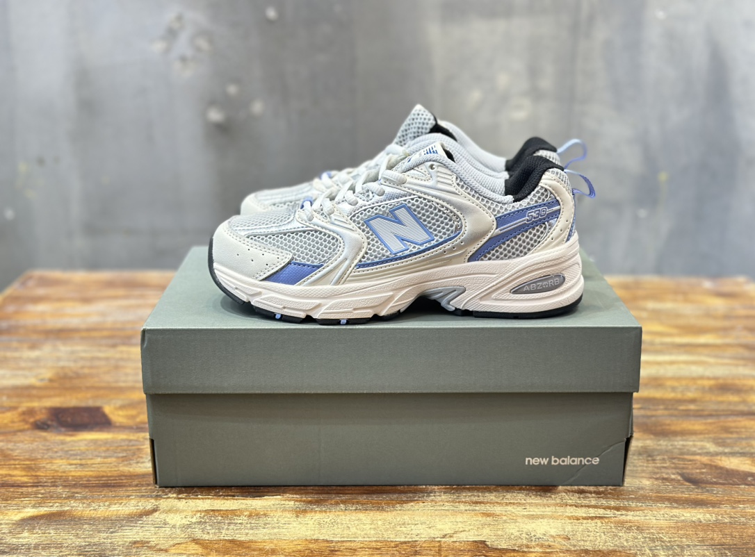 New Balance 530