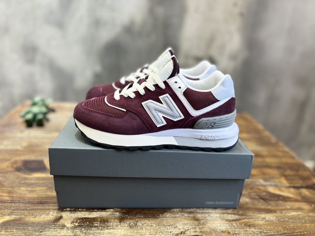 New Balance 574