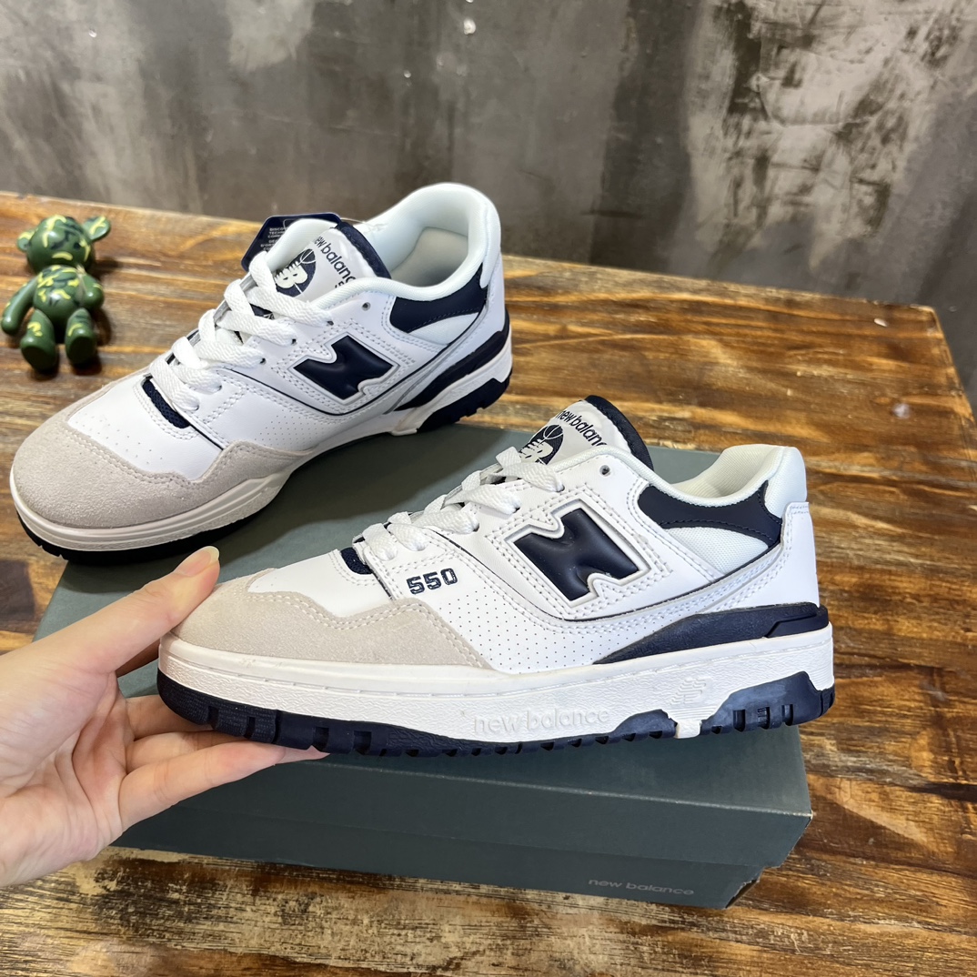 New Balance 550