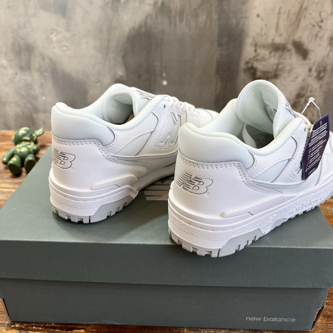 New Balance 550