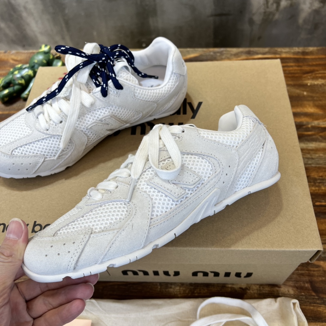 New Balance & Miumiu