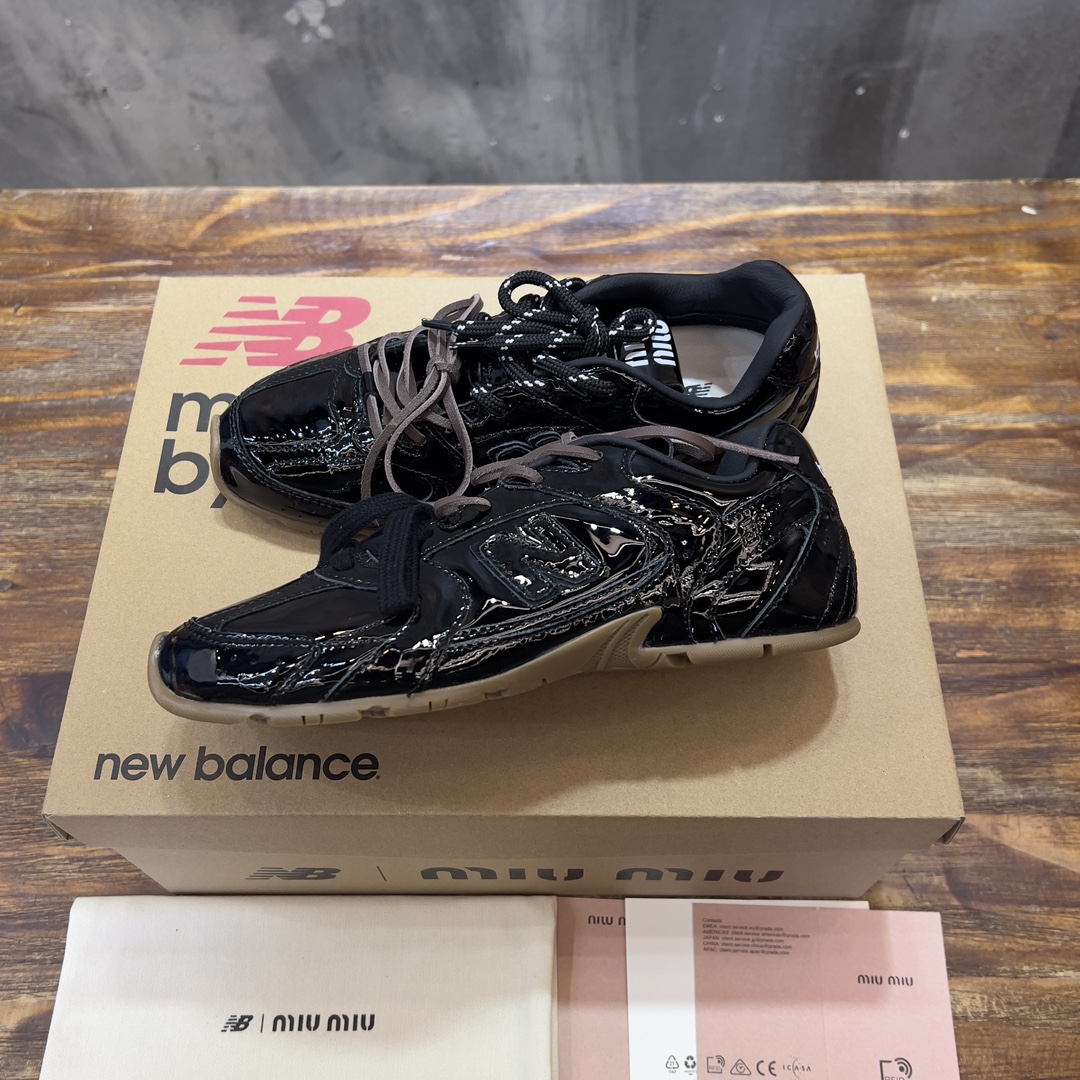 New Balance & Miumiu