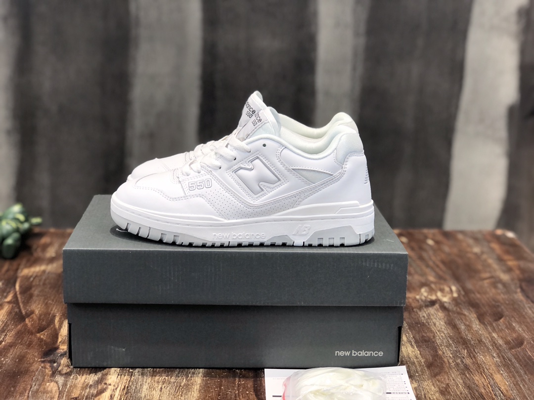 New Balance 550