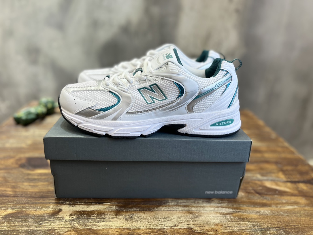 New Balance 530