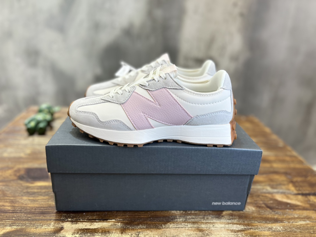 New Balance NB 327