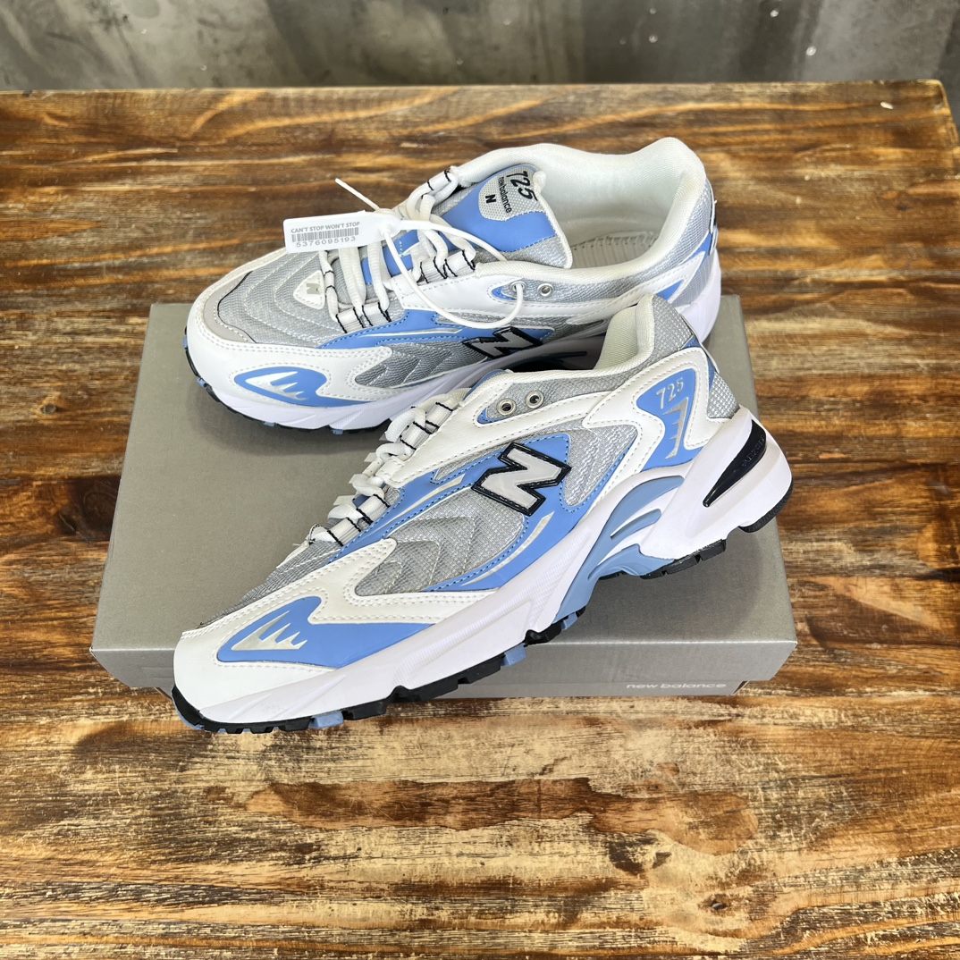 New Balance 725