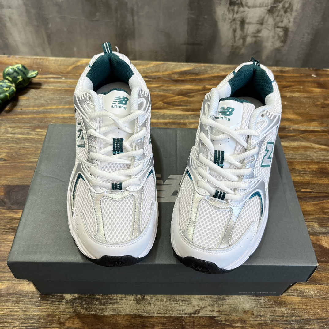 New Balance 530