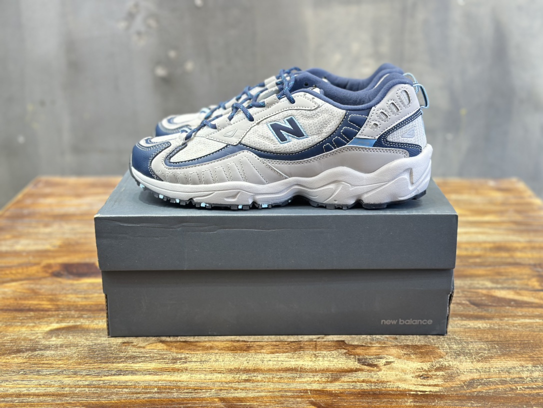 New Balance 703