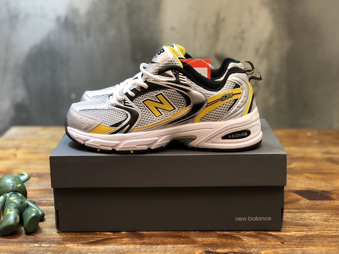 New Balance 530