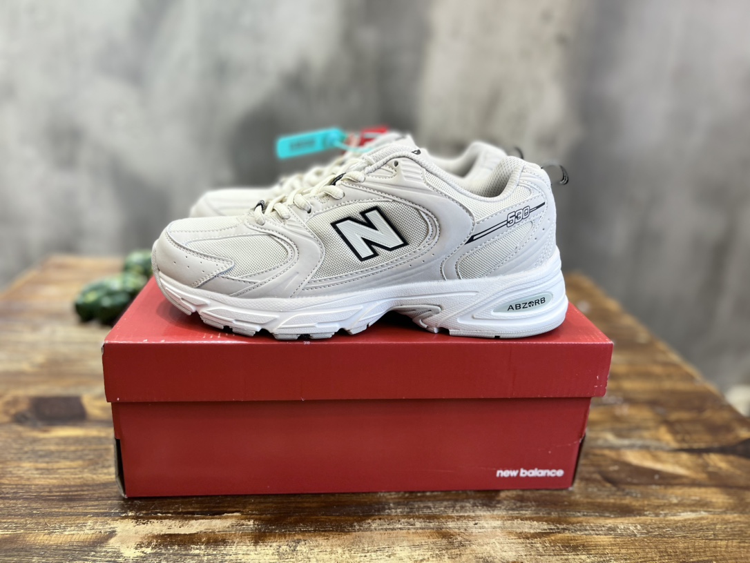 New Balance 530