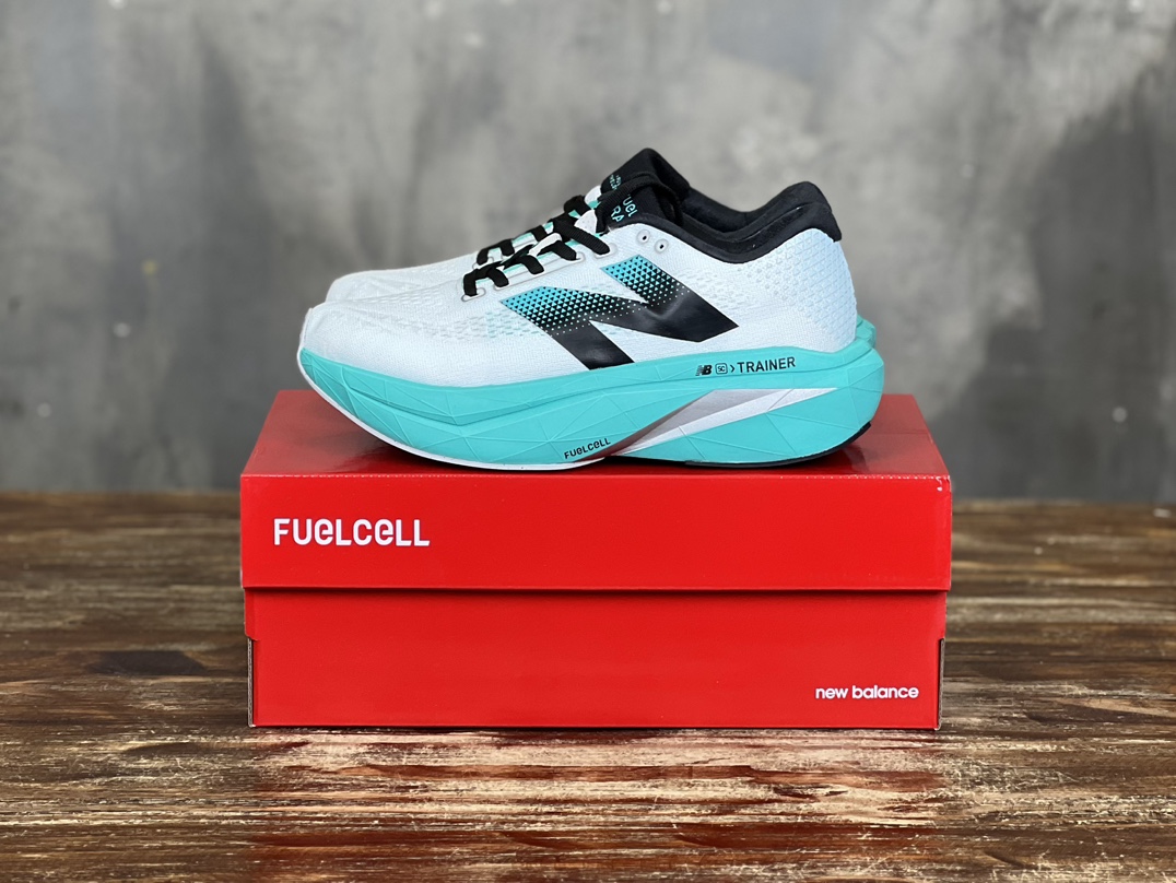 New Balance FuelCell miob&cyio