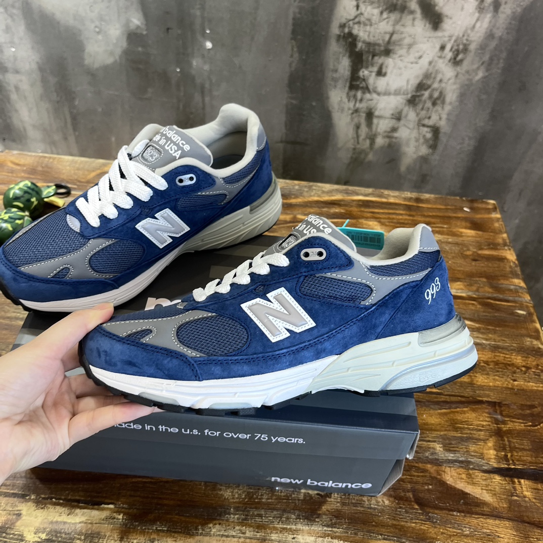New Balance 993