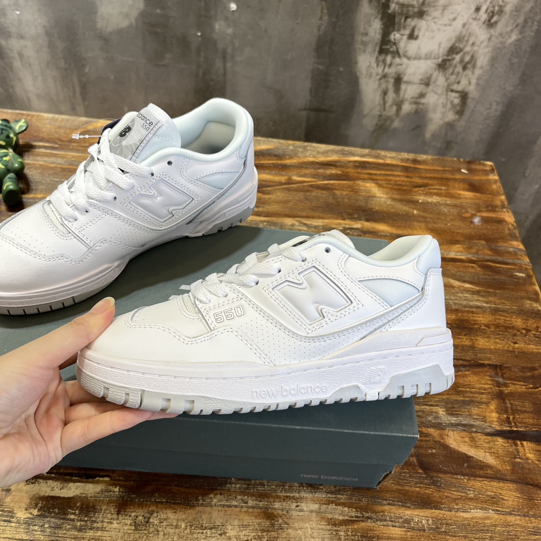 New Balance 550