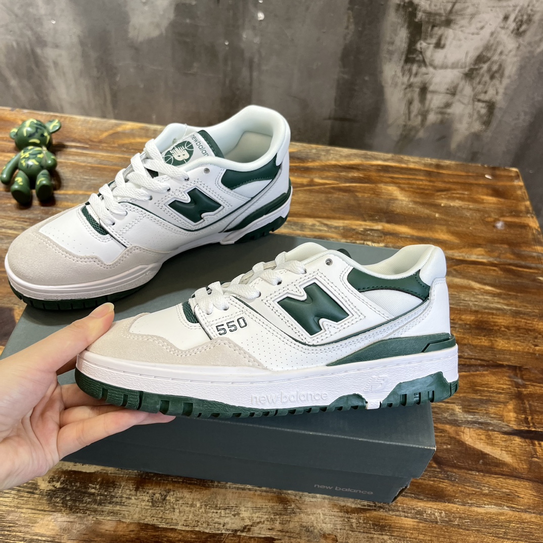 New Balance 550