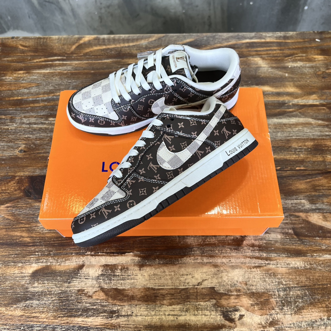 Nike SB Dunk Low