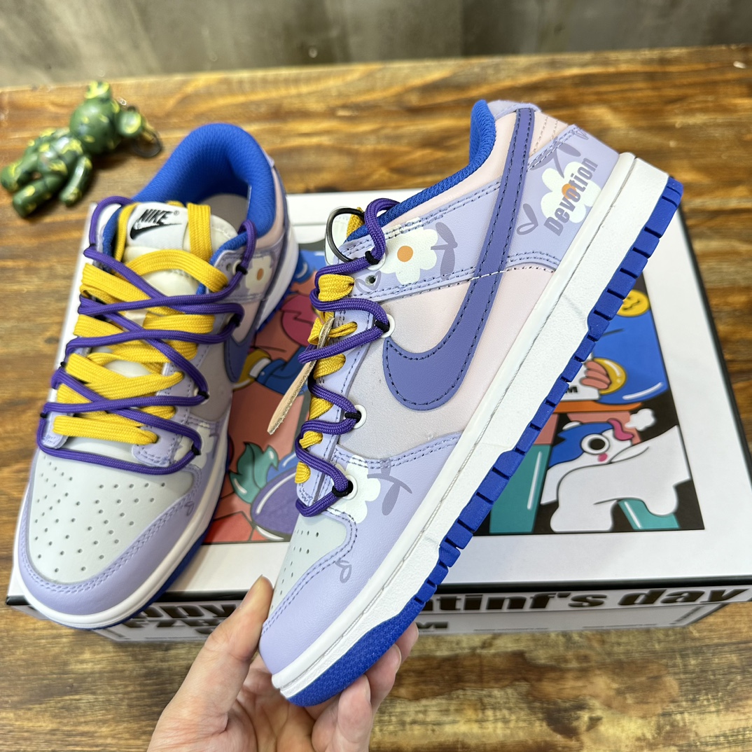 Nike SB Dunk Low