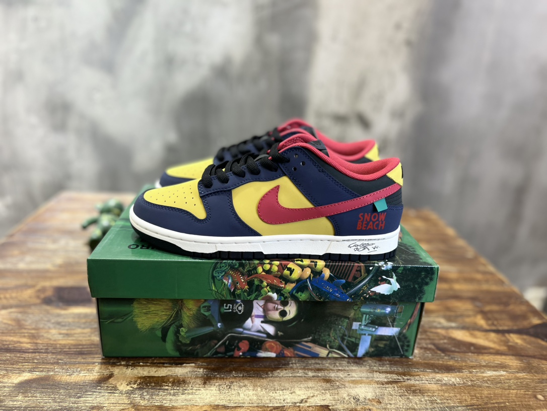 Nike SB Dunk Low