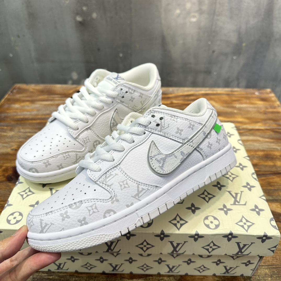 Nike SB Dunk Low