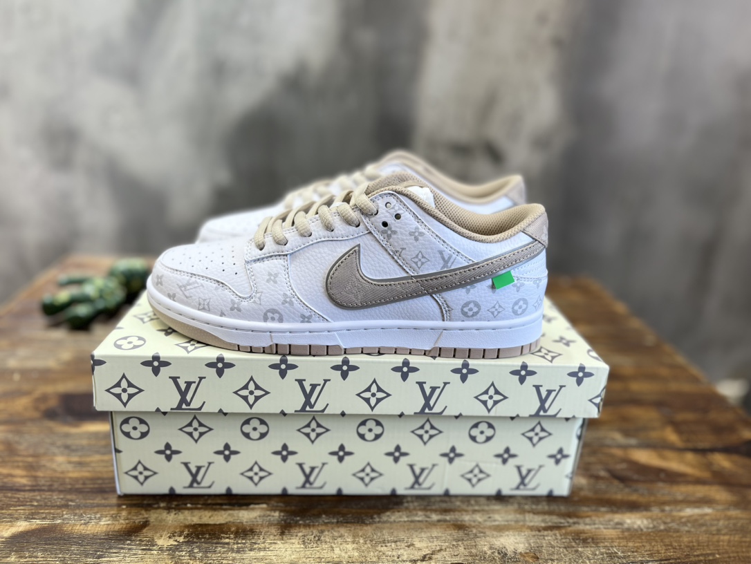 Nike SB Dunk Low