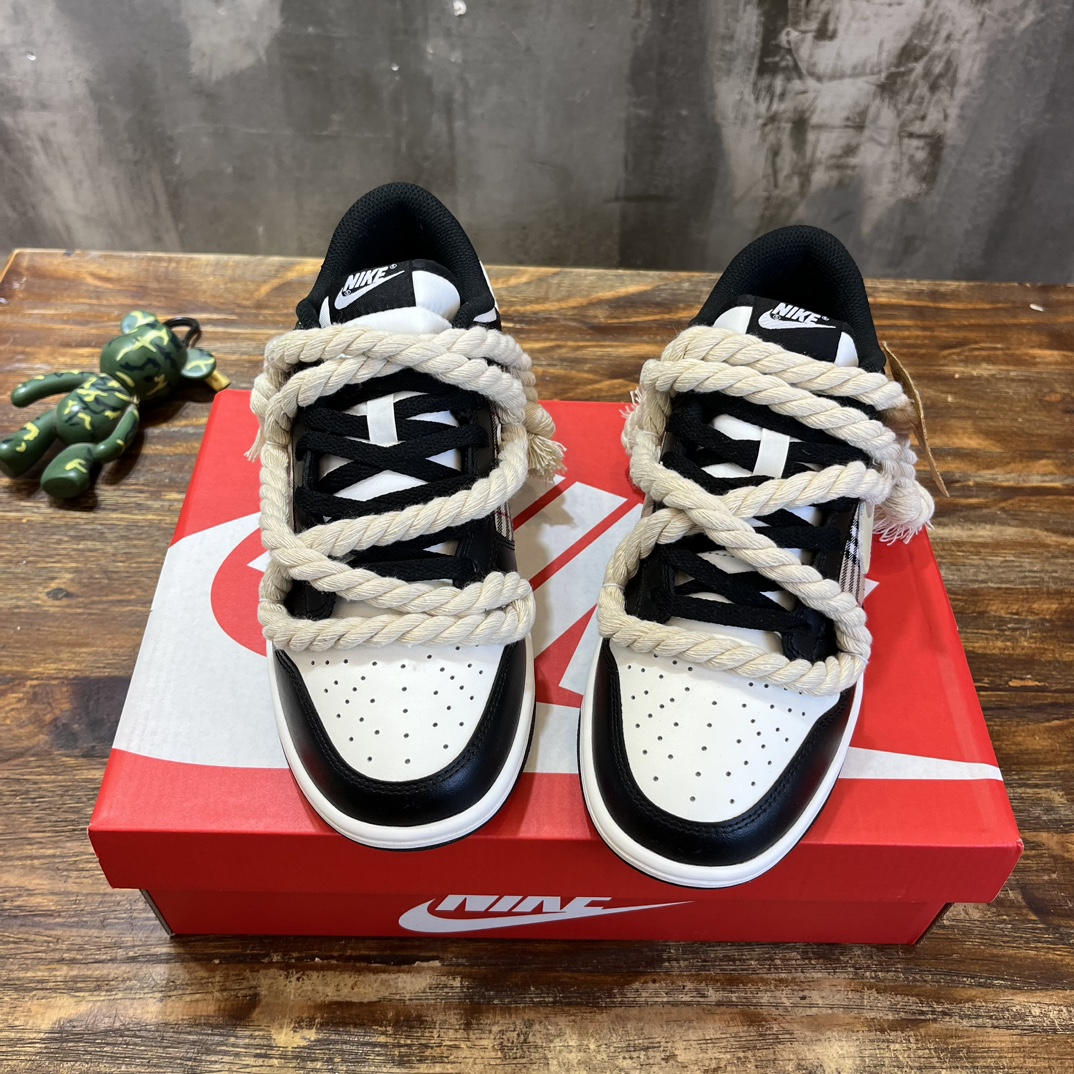 Nike SB Dunk Low