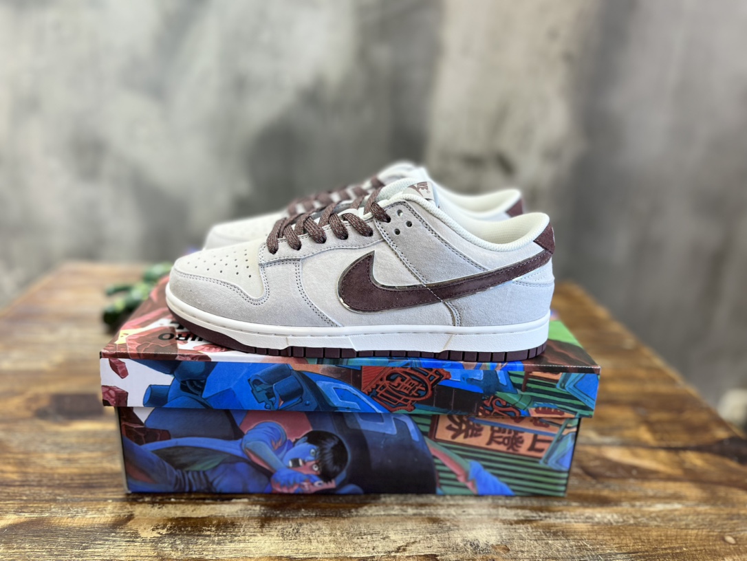 Nike SB Dunk Low