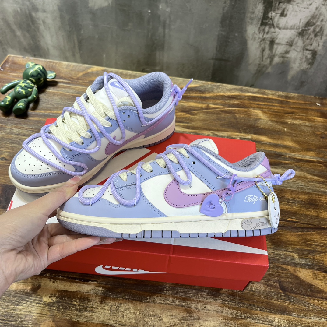 Nike SB Dunk Low