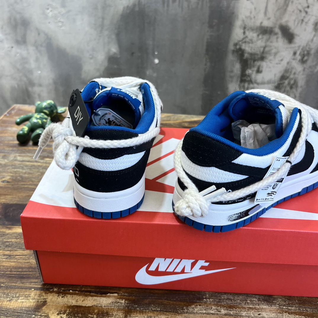 Nike SB Dunk Low
