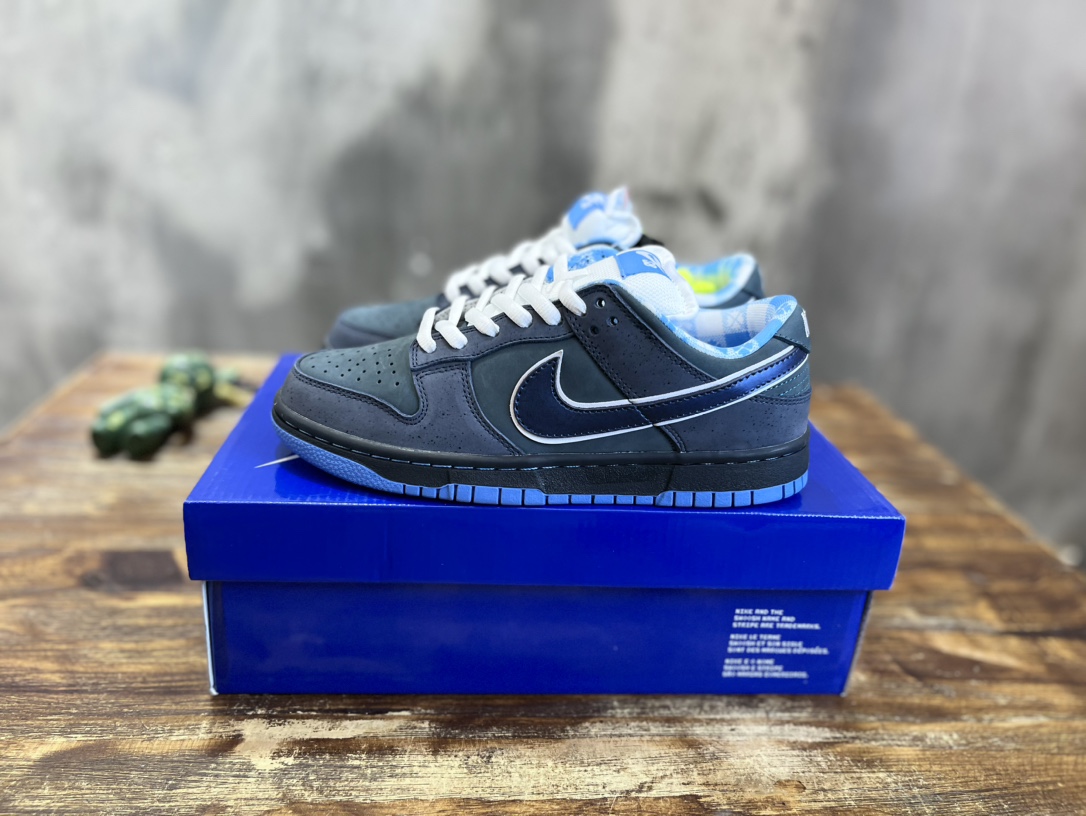 Nike SB Dunk Low