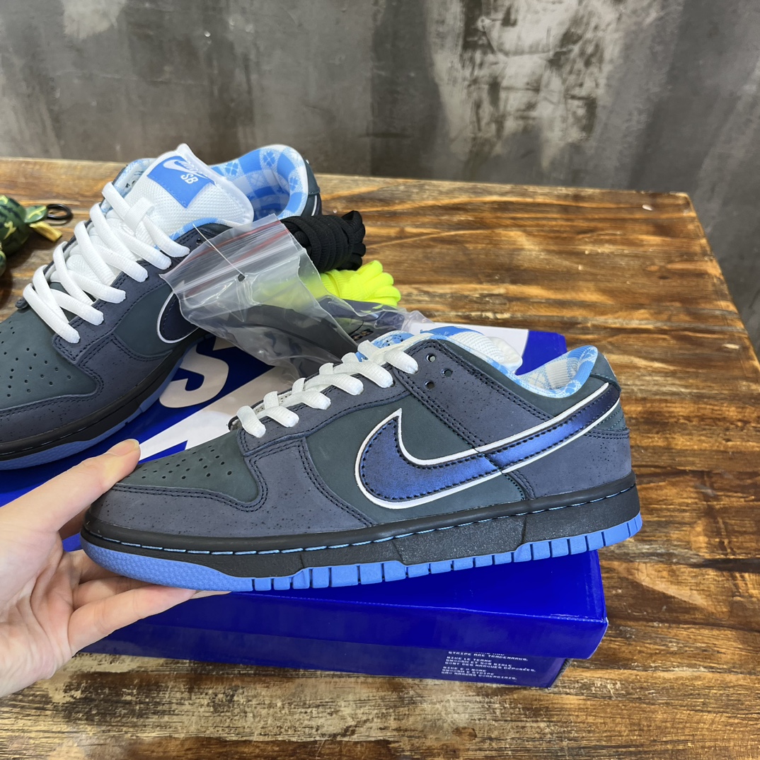 Nike SB Dunk Low