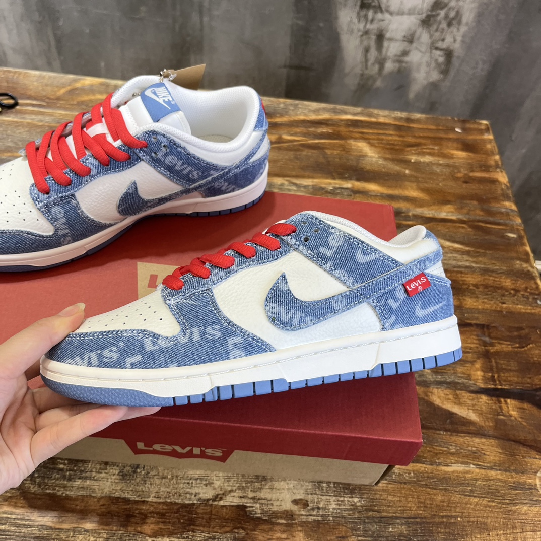 Nike SB Dunk Low