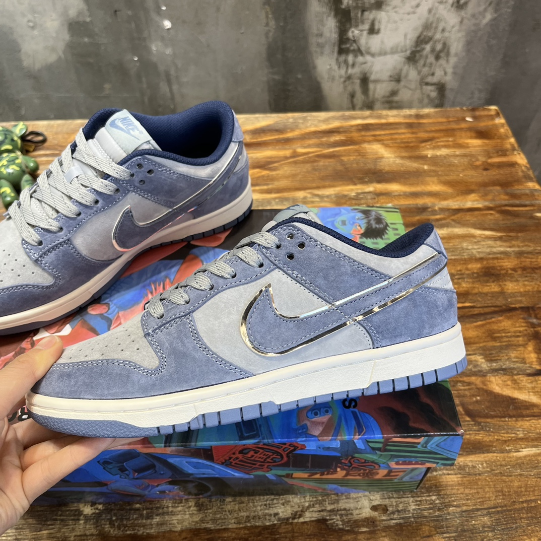 Nike SB Dunk Low
