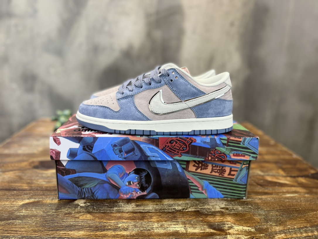 Nike SB Dunk Low