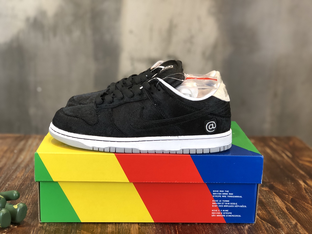 Nike SB Dunk Low