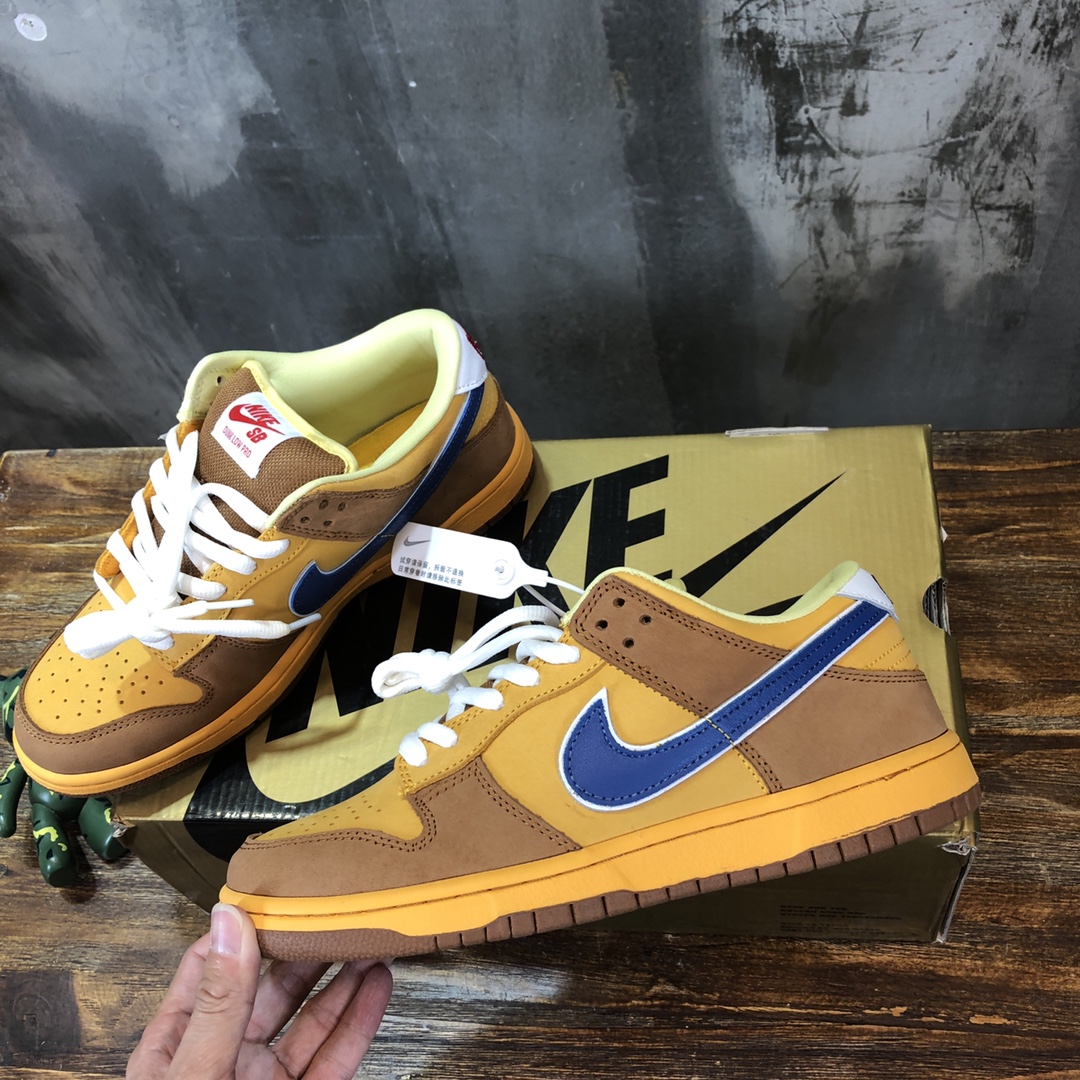 Nike SB Dunk Low