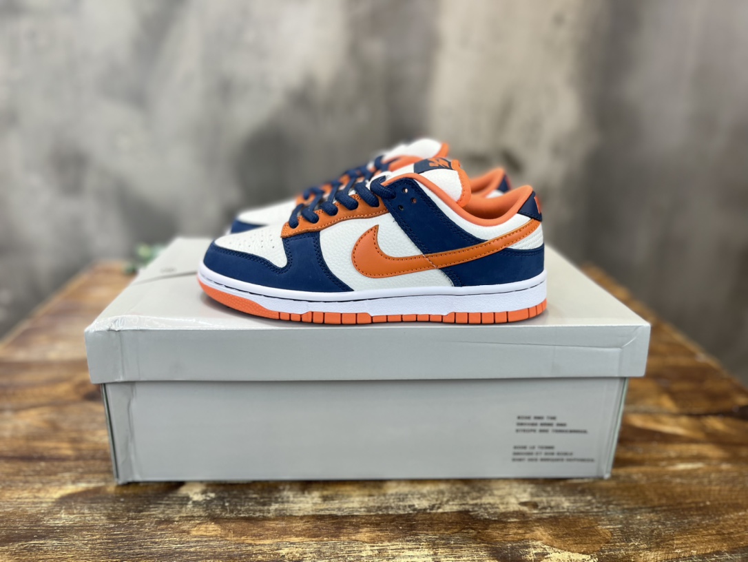 Nike SB Dunk Low