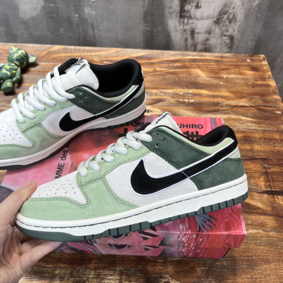 Nike SB Dunk Low