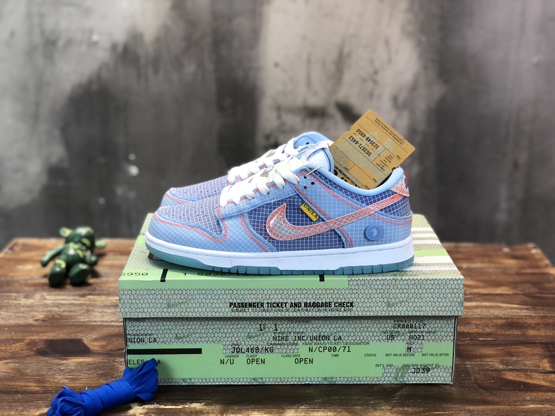 Nike SB Dunk Low