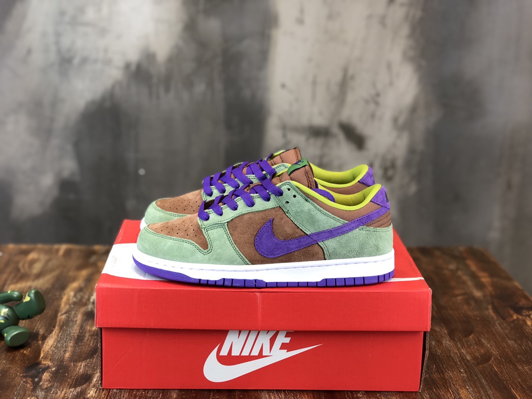 Nike SB Dunk Low