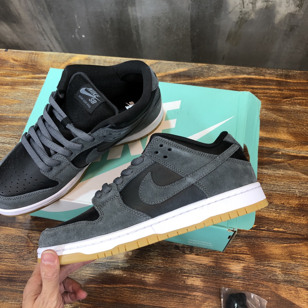 Nike SB Dunk Low