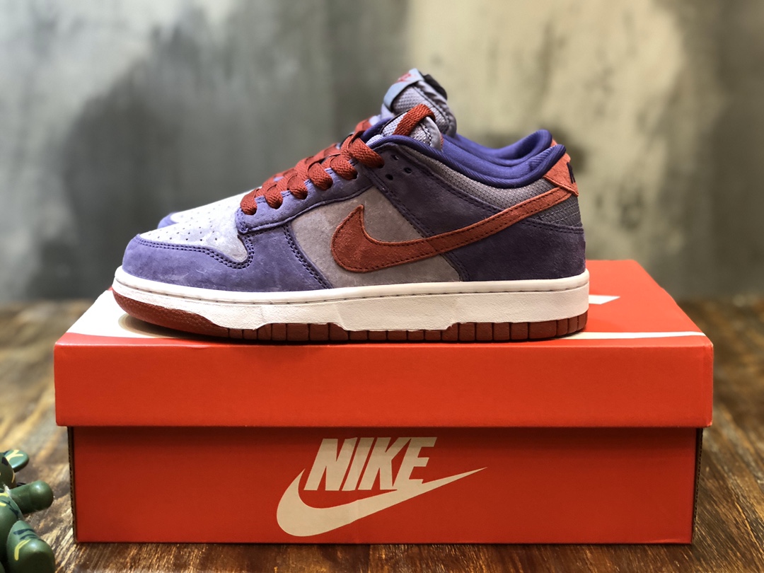 Nike SB Dunk Low