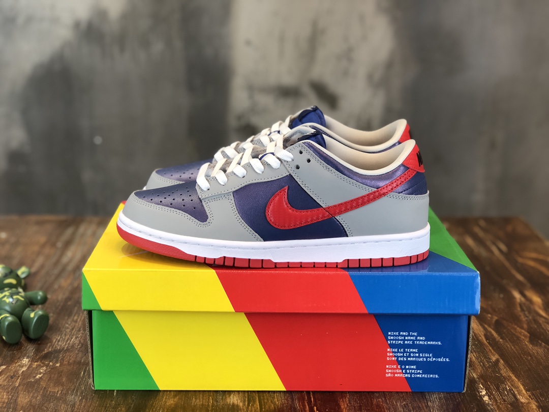 Nike SB Dunk Low