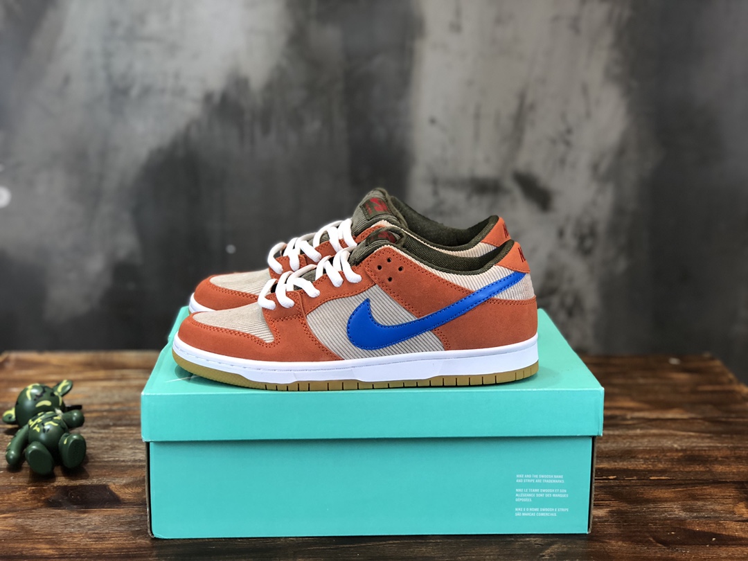 Nike SB Dunk Low