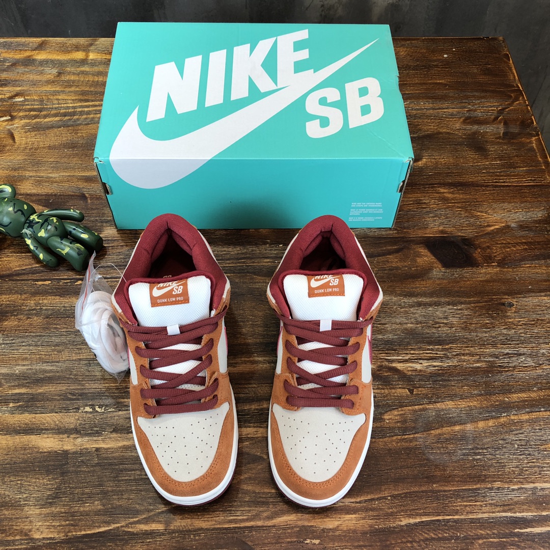 Nike SB Dunk Low