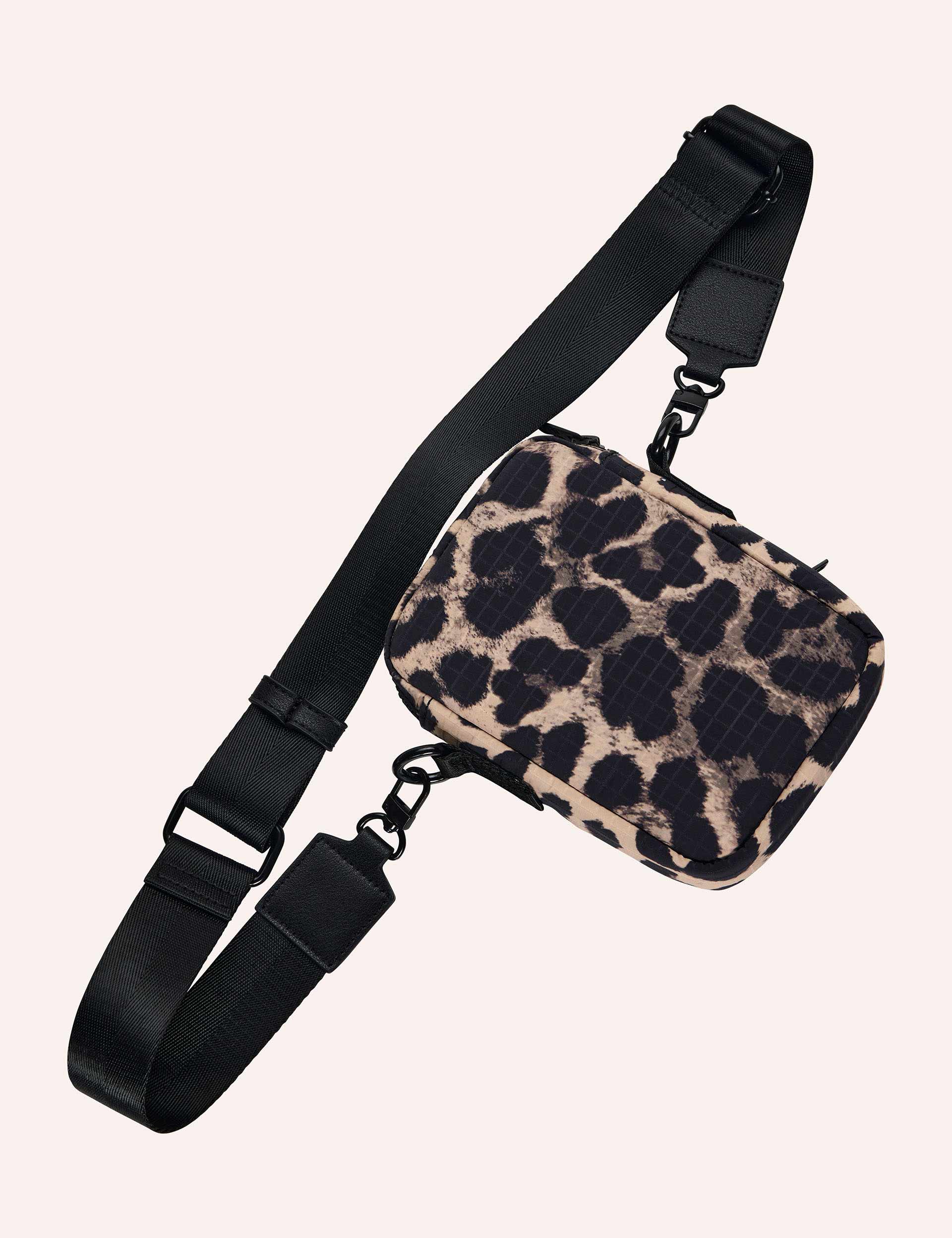 Fundamental Crossbody Bag - Leopard