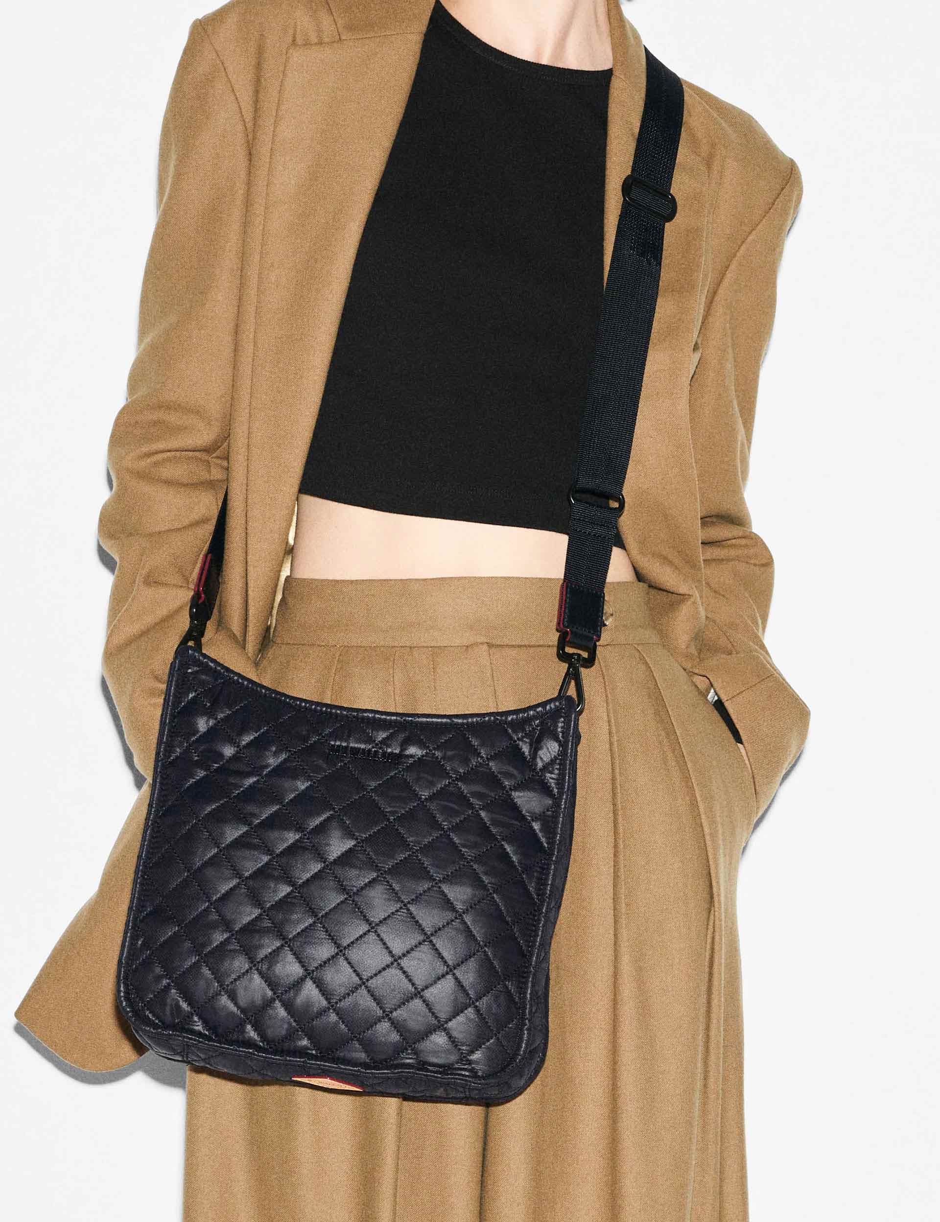 Metro Box Crossbody - Black