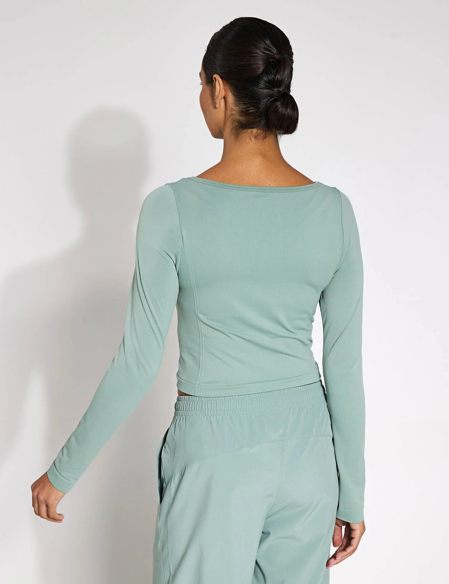 Train Seamless Long Sleeve - Silica Green/White