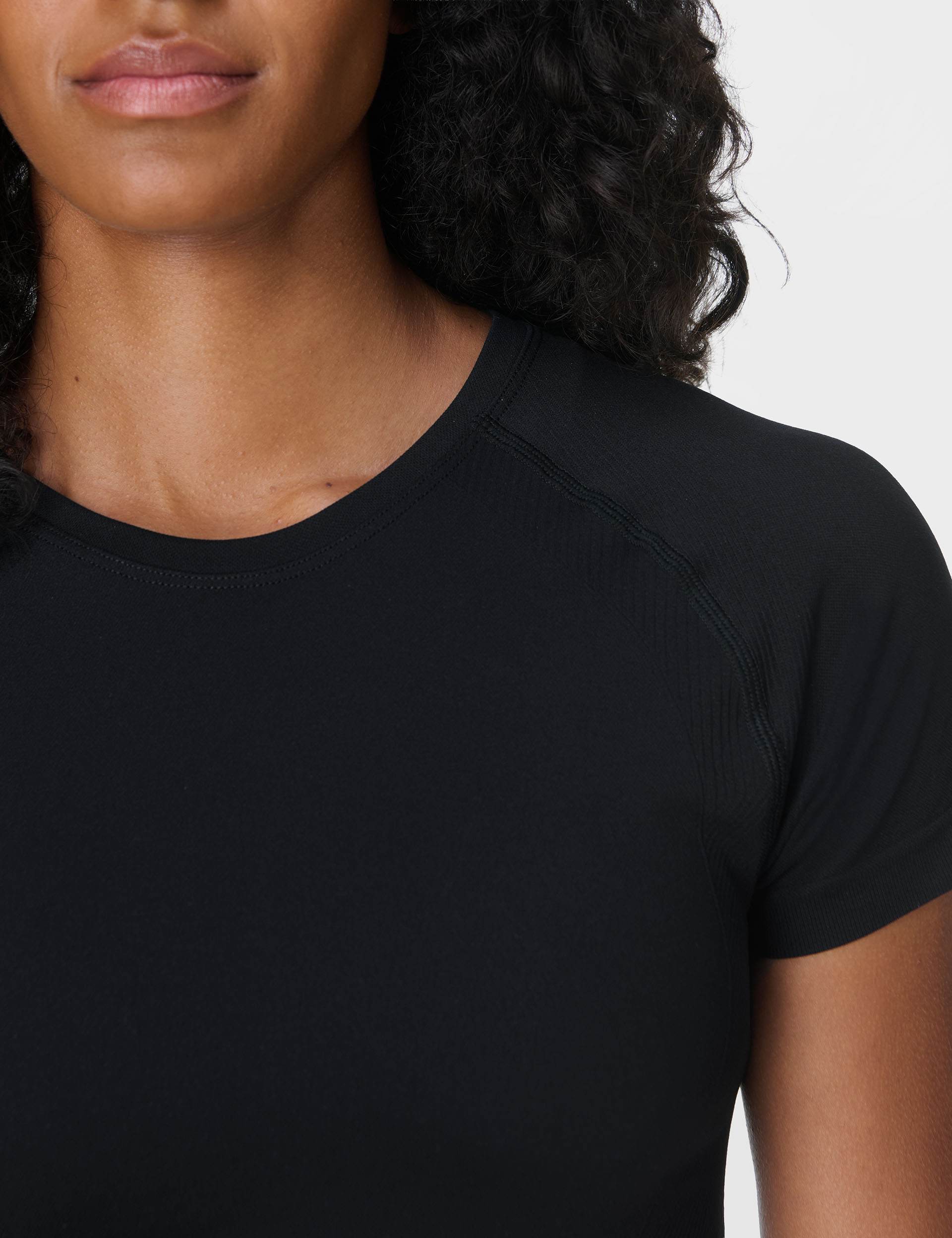 Athlete Crop Seamless Workout T-Shirt - Black