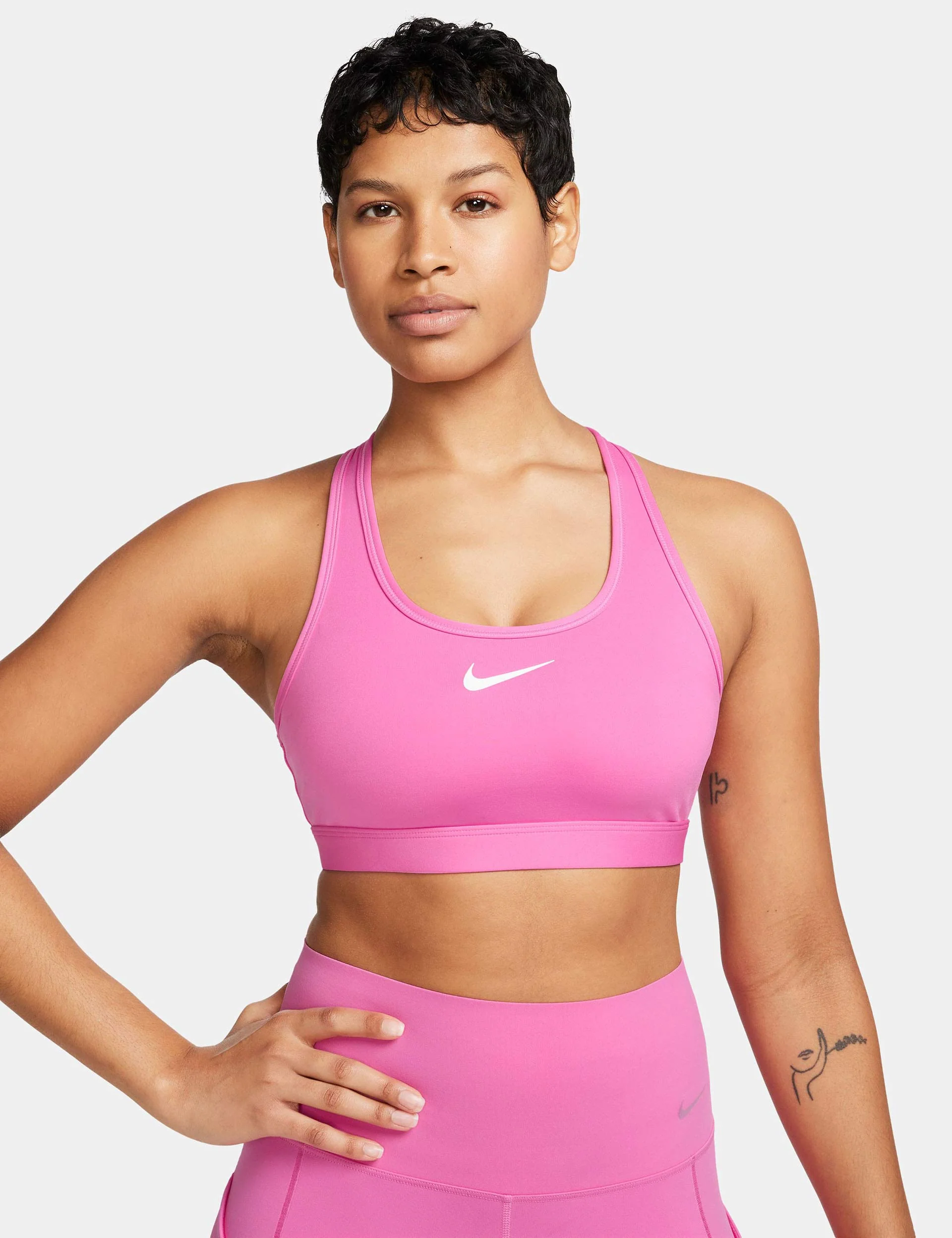 Swoosh Medium Support Bra - Playful Pink/White