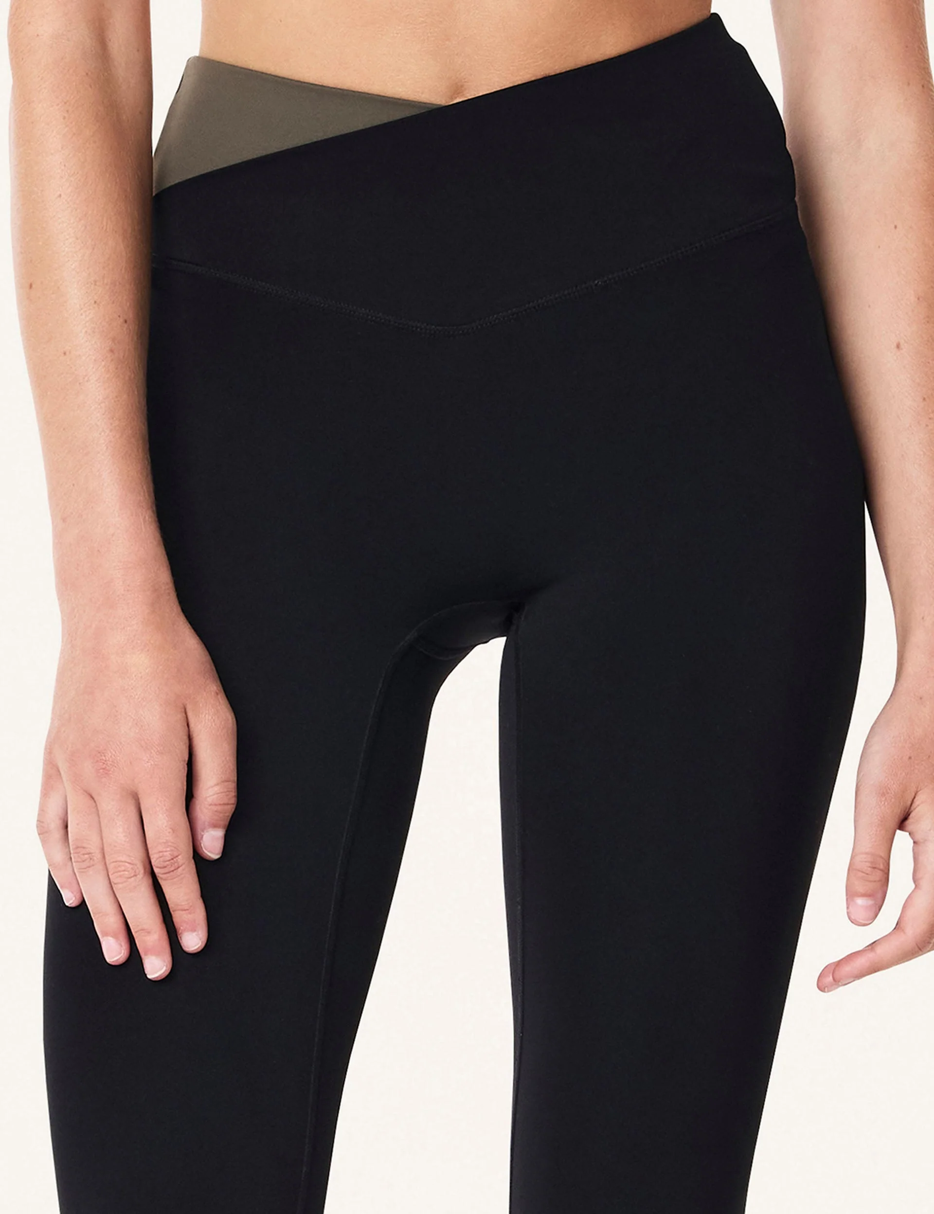 Wander Full Length Legging - Black