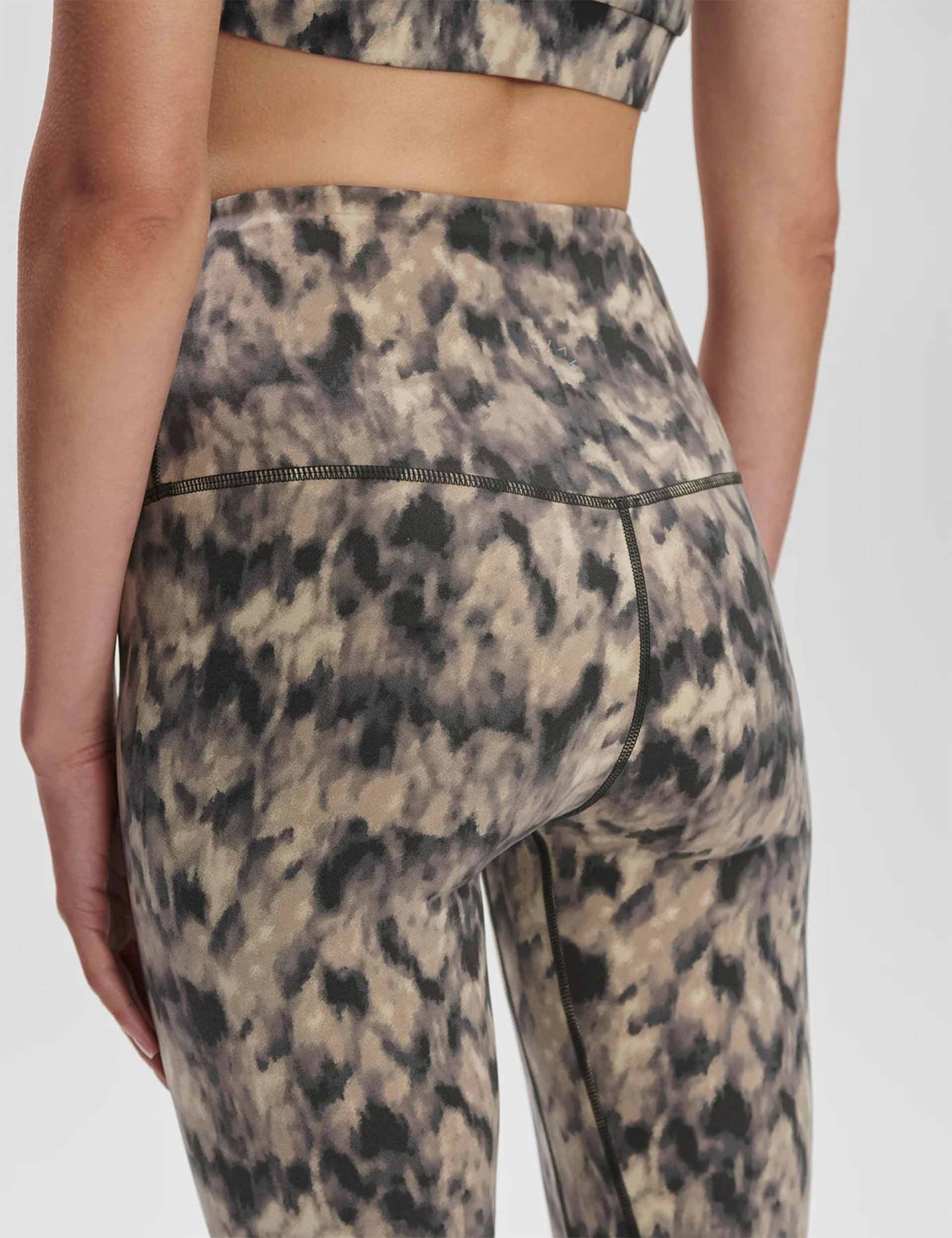 Move Super High Waisted Legging 25